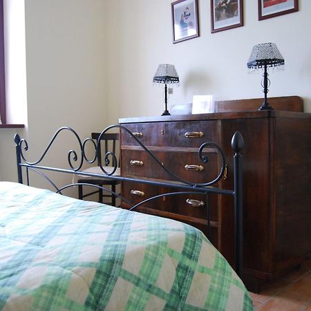 Casale Il Cerqueto Bed & Breakfast San Severino Marche Bilik gambar