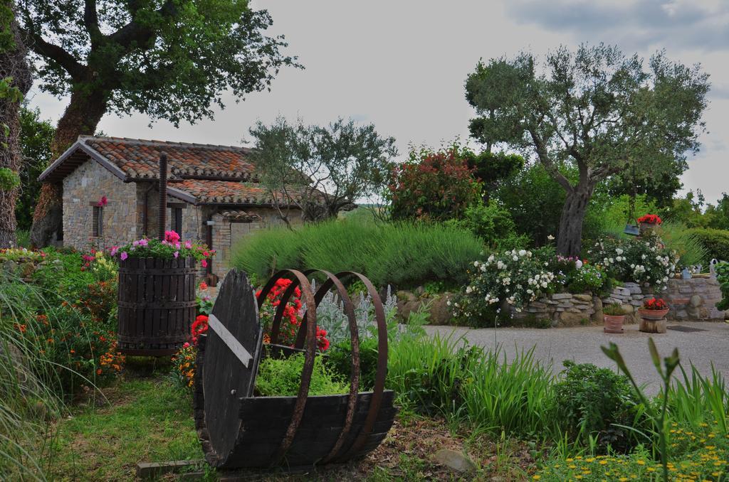 Casale Il Cerqueto Bed & Breakfast San Severino Marche Luaran gambar