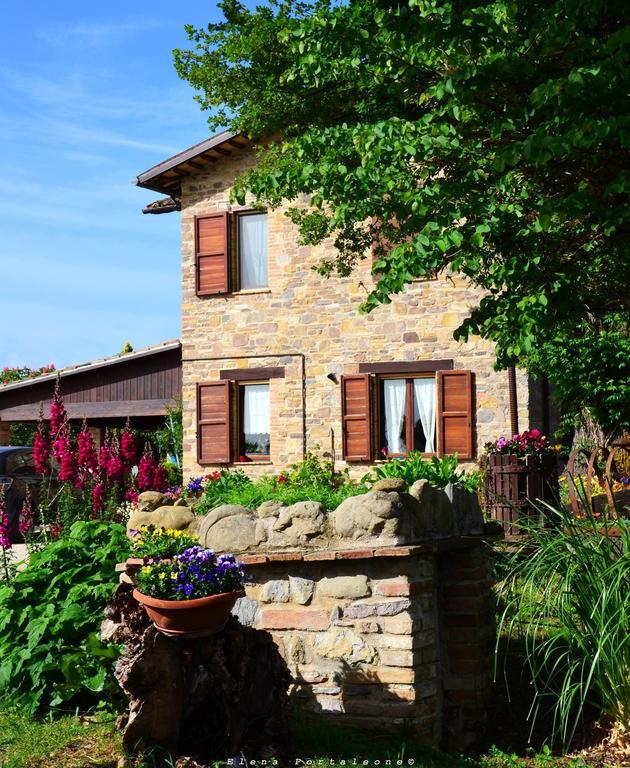 Casale Il Cerqueto Bed & Breakfast San Severino Marche Luaran gambar